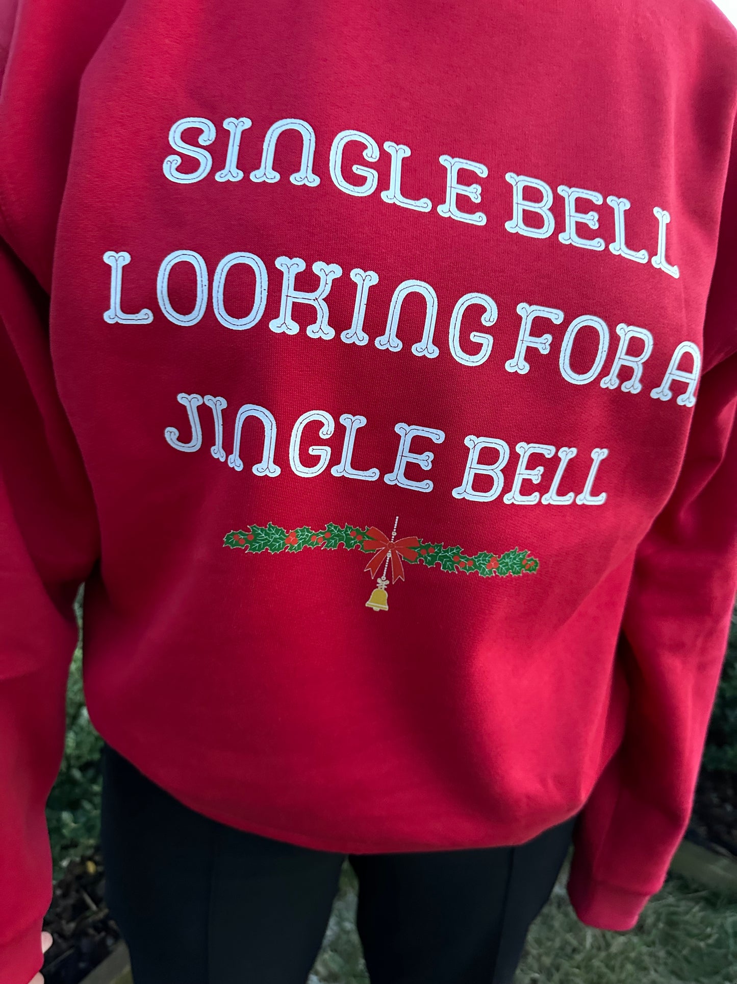 "Single bell" sweatshirt.
